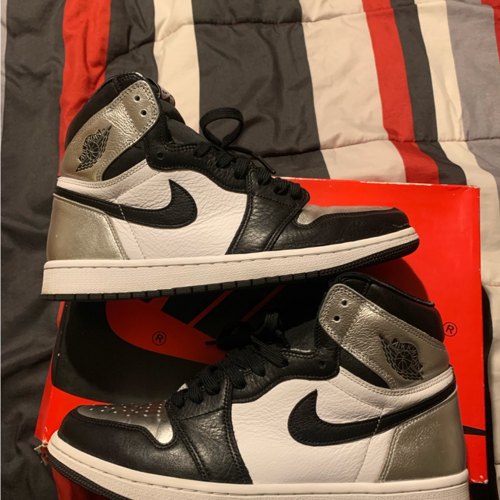 Jordan 1 high silver toe